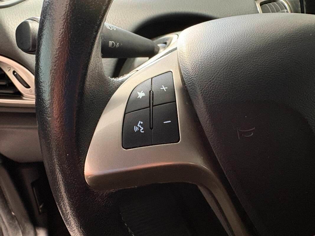 Lancia Ypsilon III 1.0 firefly hybrid Gold s&s 70cv 5p.ti