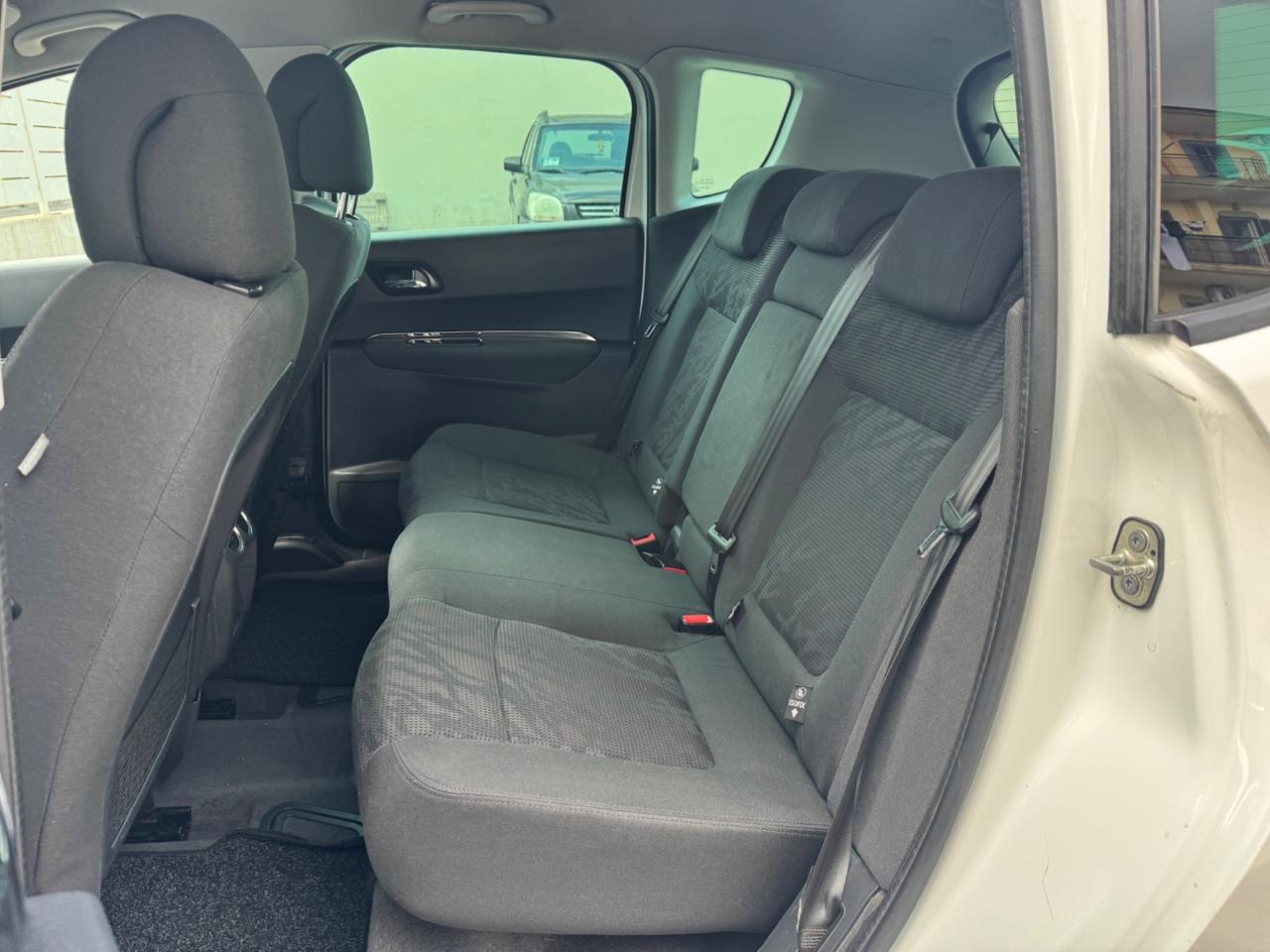 Peugeot 3008 1.6 DIESEL 115CV Style