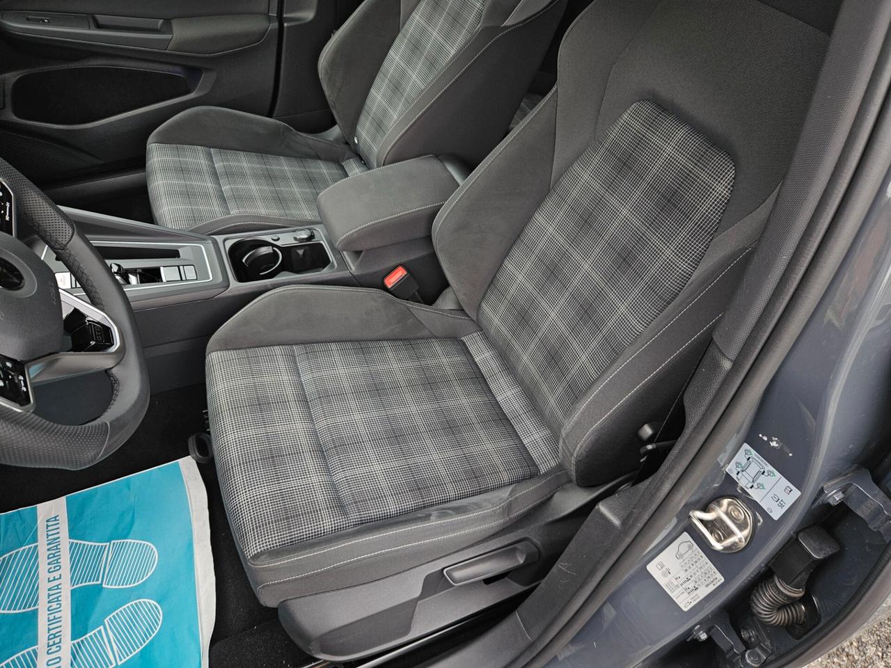 Volkswagen Golf 8 GTD 200CV AUTOMATICO STRAFULL