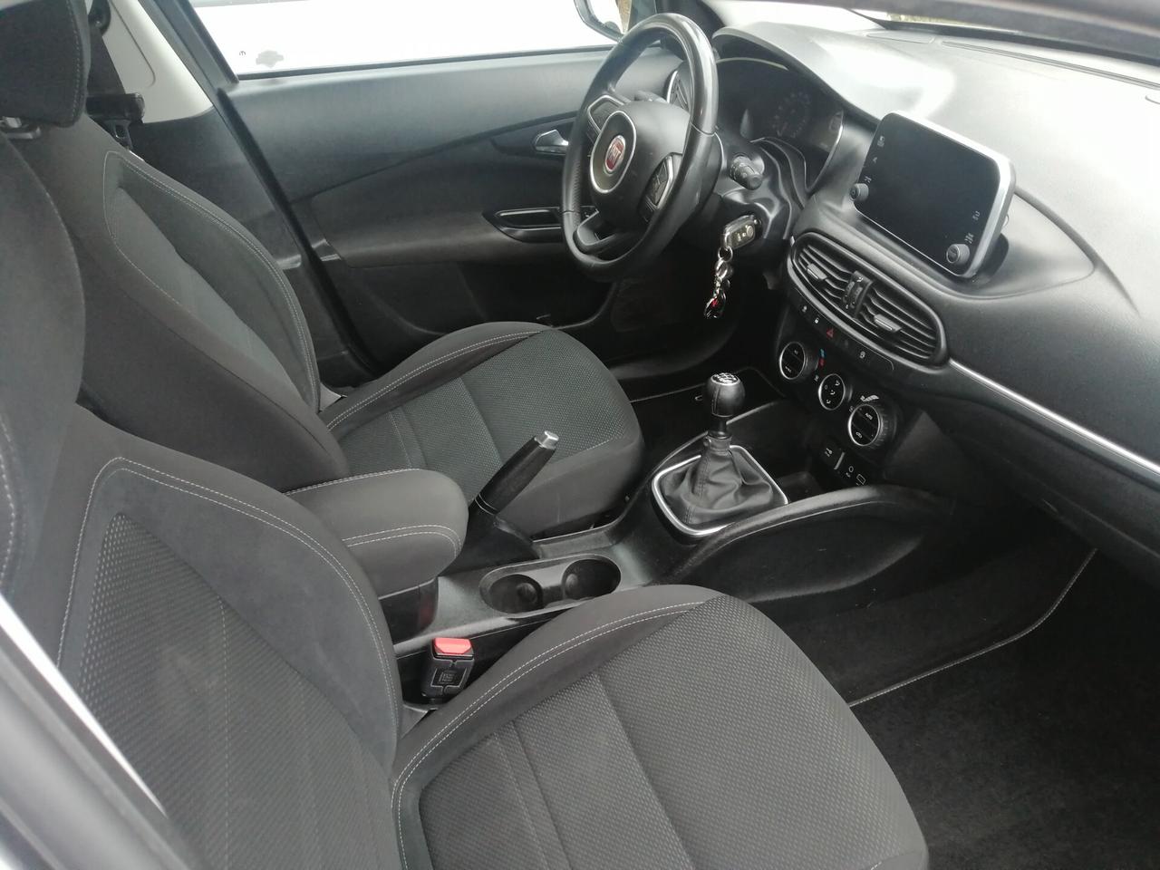 Fiat Tipo 1.6 Mjt SW LOUNGE VENDUTA