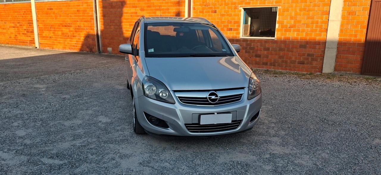 ZAFIRA MONOVOLUME 1.6 METANO 7 POSTI