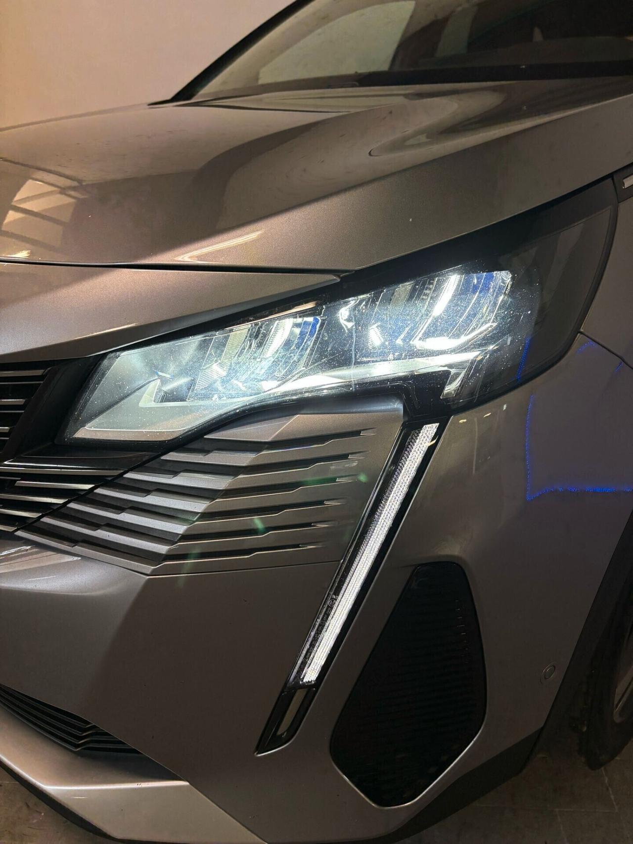 Peugeot 3008 BlueHDi 130 S&S Allure*/.