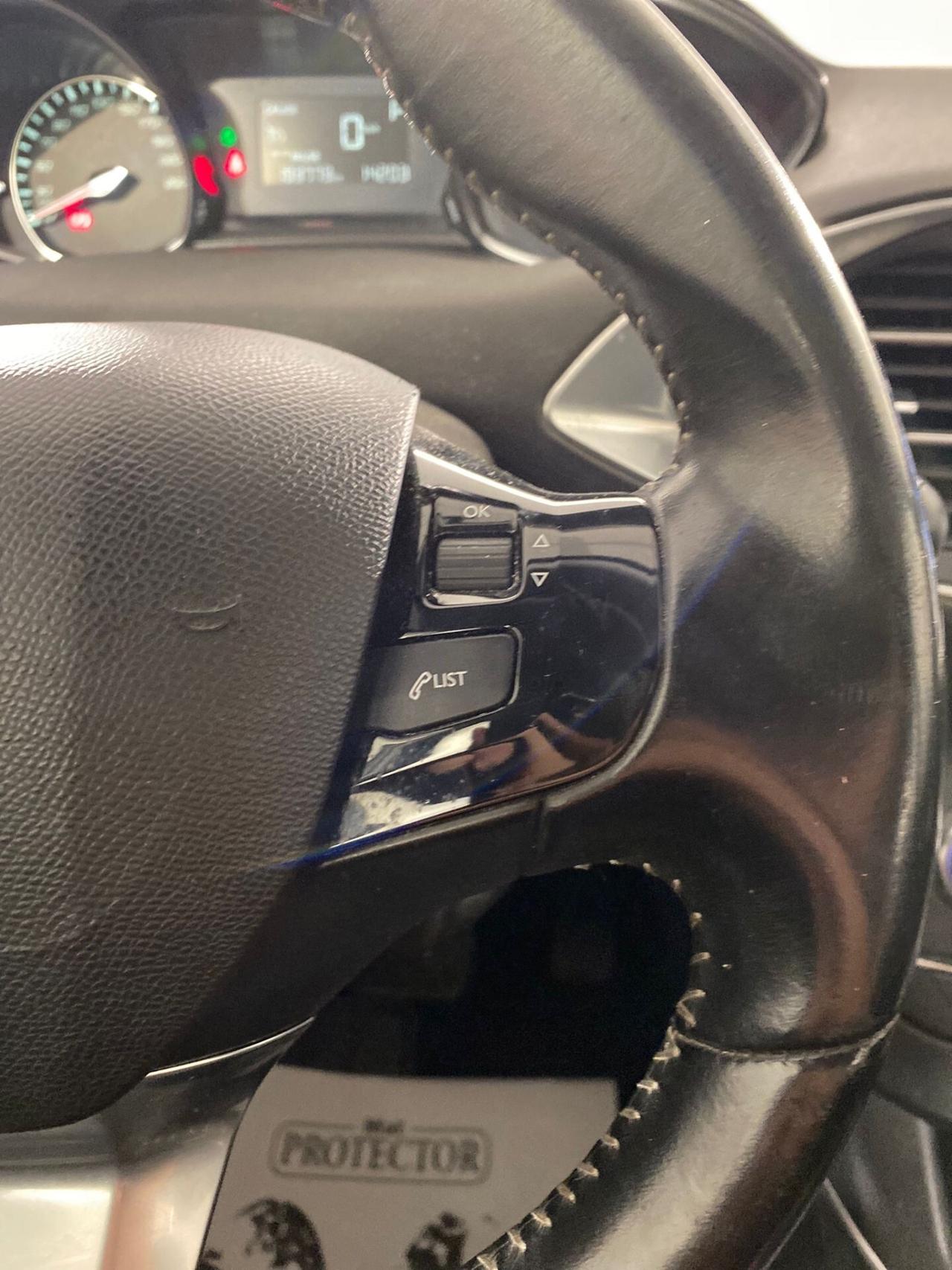 Peugeot 308 PureTech Turbo 130 *PER COMMERCIANTI *