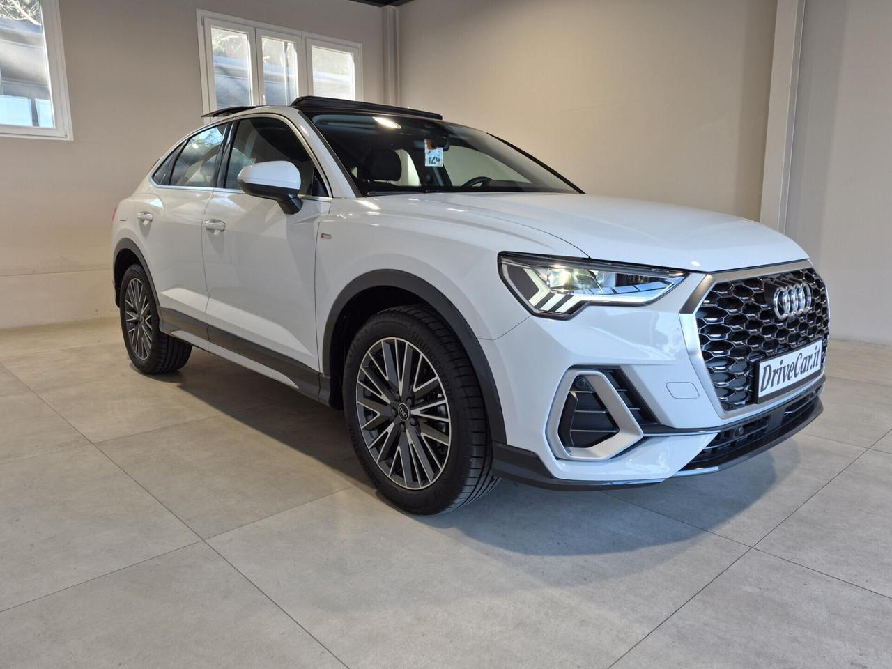 Audi Q3 SPORTBACK 35 1.5 TFSI S-TRONIC S LINE TETTO APRIBILE CERCHI 19" CARPLAY LED 360° PELLE NAVI