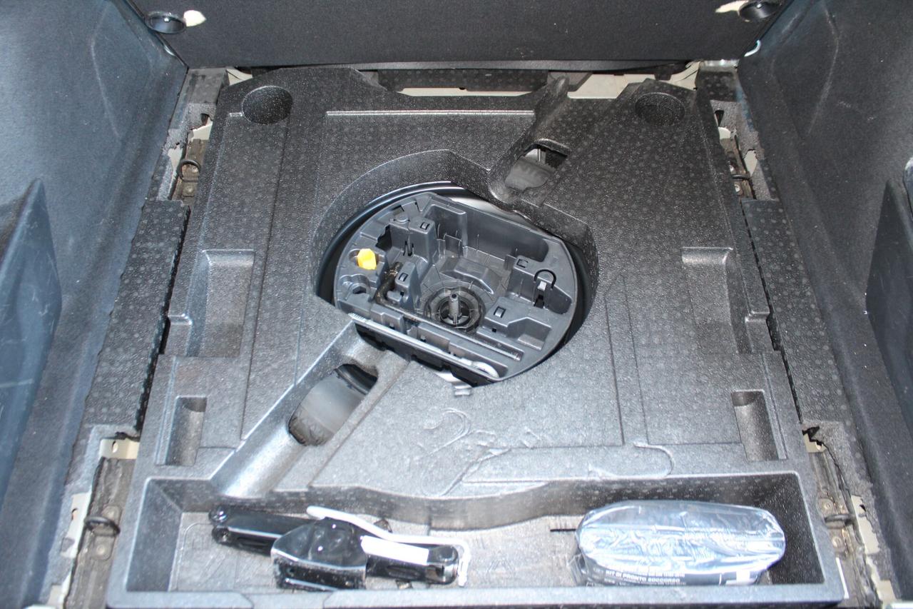 Peugeot 308 BlueHDi 100 S&S SW Business