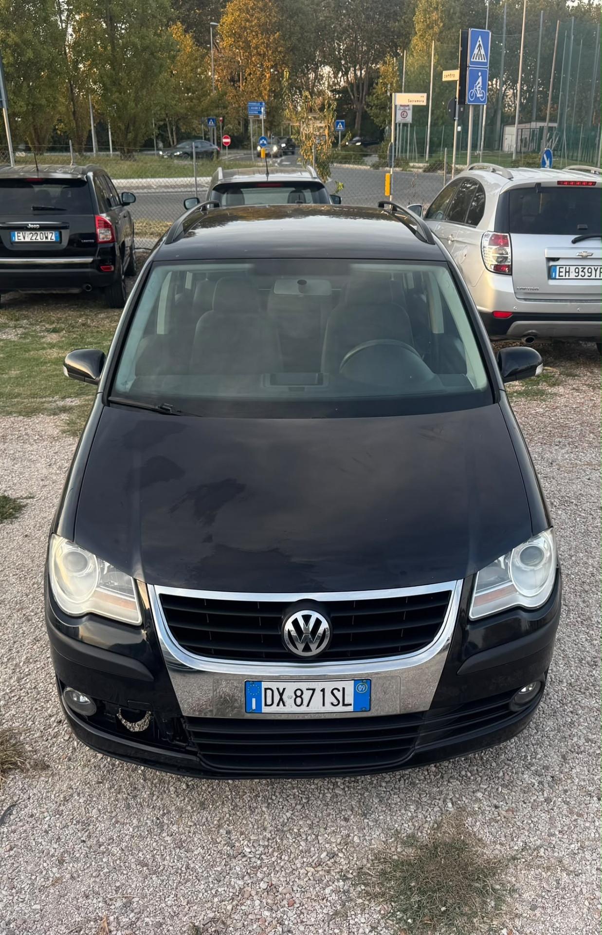 Volkswagen Touran 2.0 Trendline Ecofuel 7 P.ti