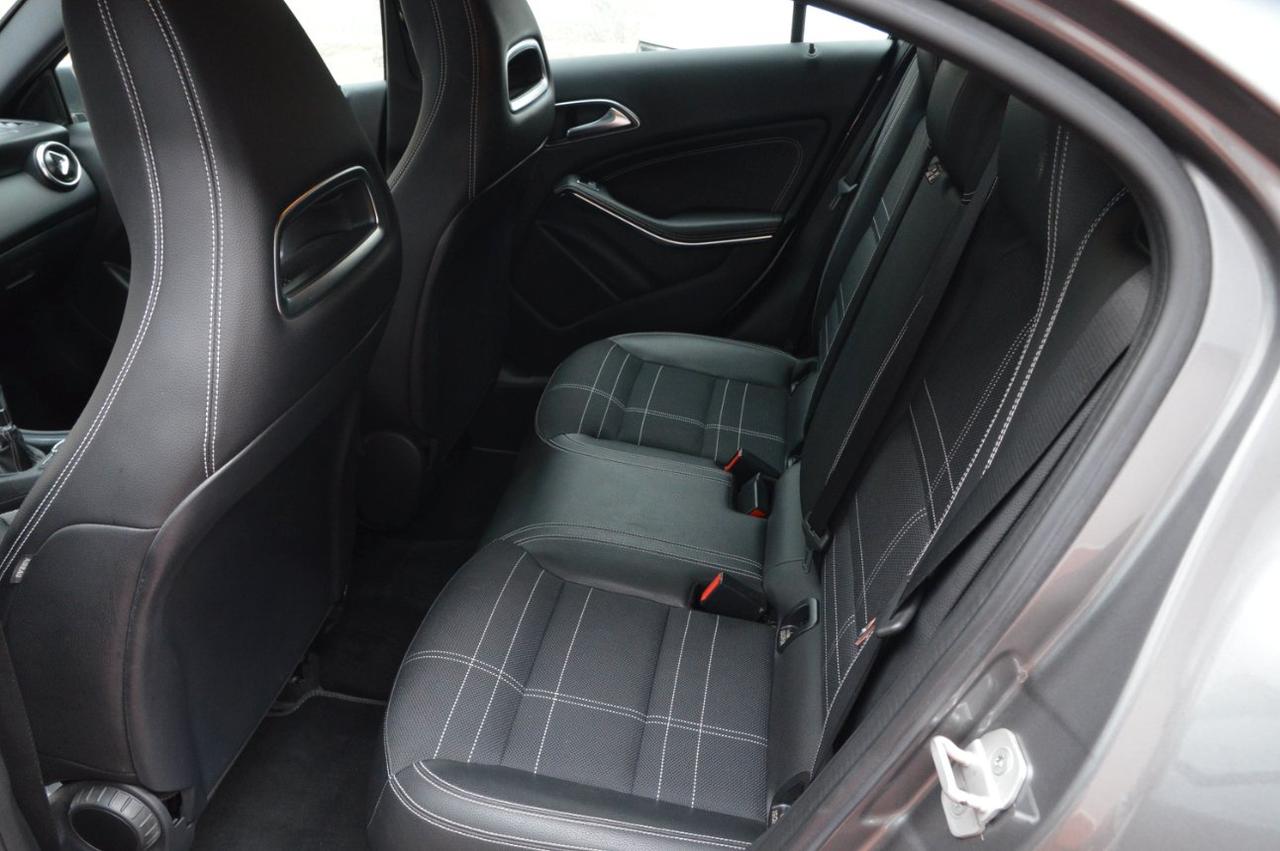 Mercedes-Benz A180