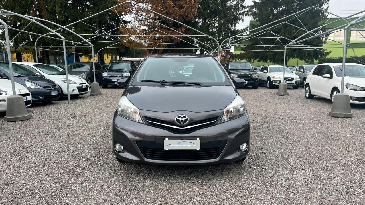Toyota Yaris 1.0 5 porte neopatentati
