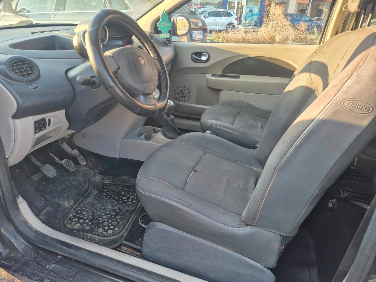 Renault Twingo 1.2 16V Nokia