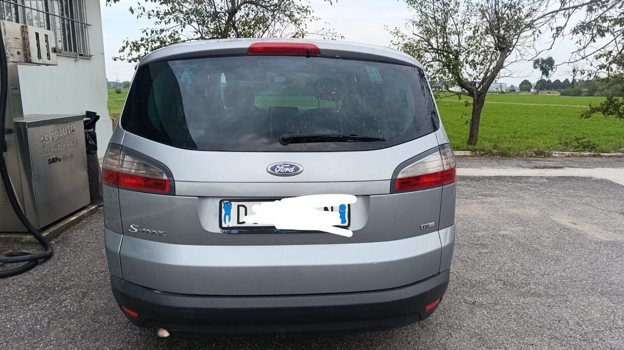 Ford S-Max 2.0 TDCi 140CV Titanium