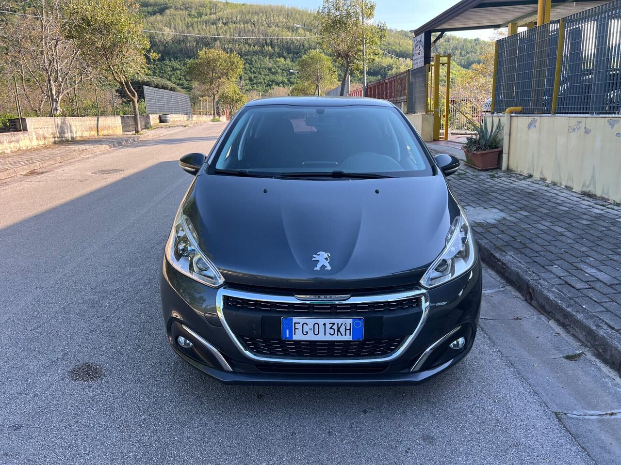 Peugeot 208 1.2 benzina 5 porte Allure
