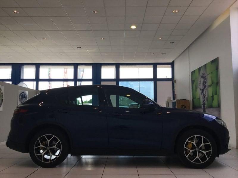 Alfa Romeo Stelvio 2.2 TD 210 CV Super AT8 Q4 MY17