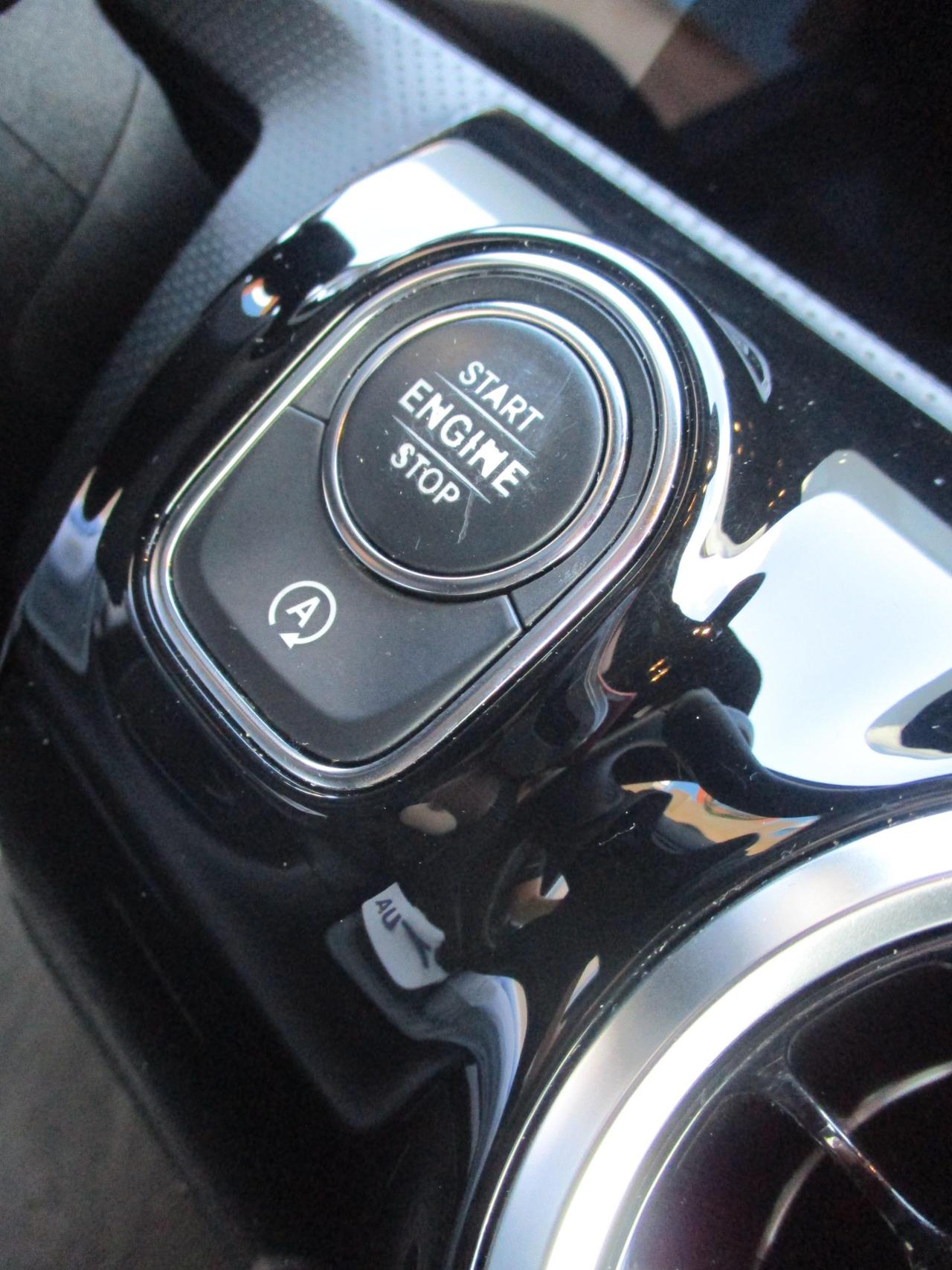 MERCEDES CLASSE A 180D 115cv Sport auto