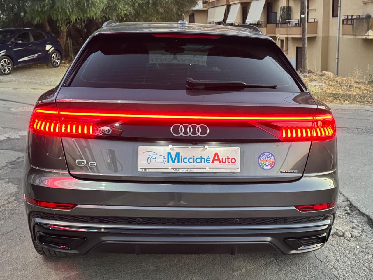 AUDI Q8 45 TDI 231 CV S-LINE FULL IVA