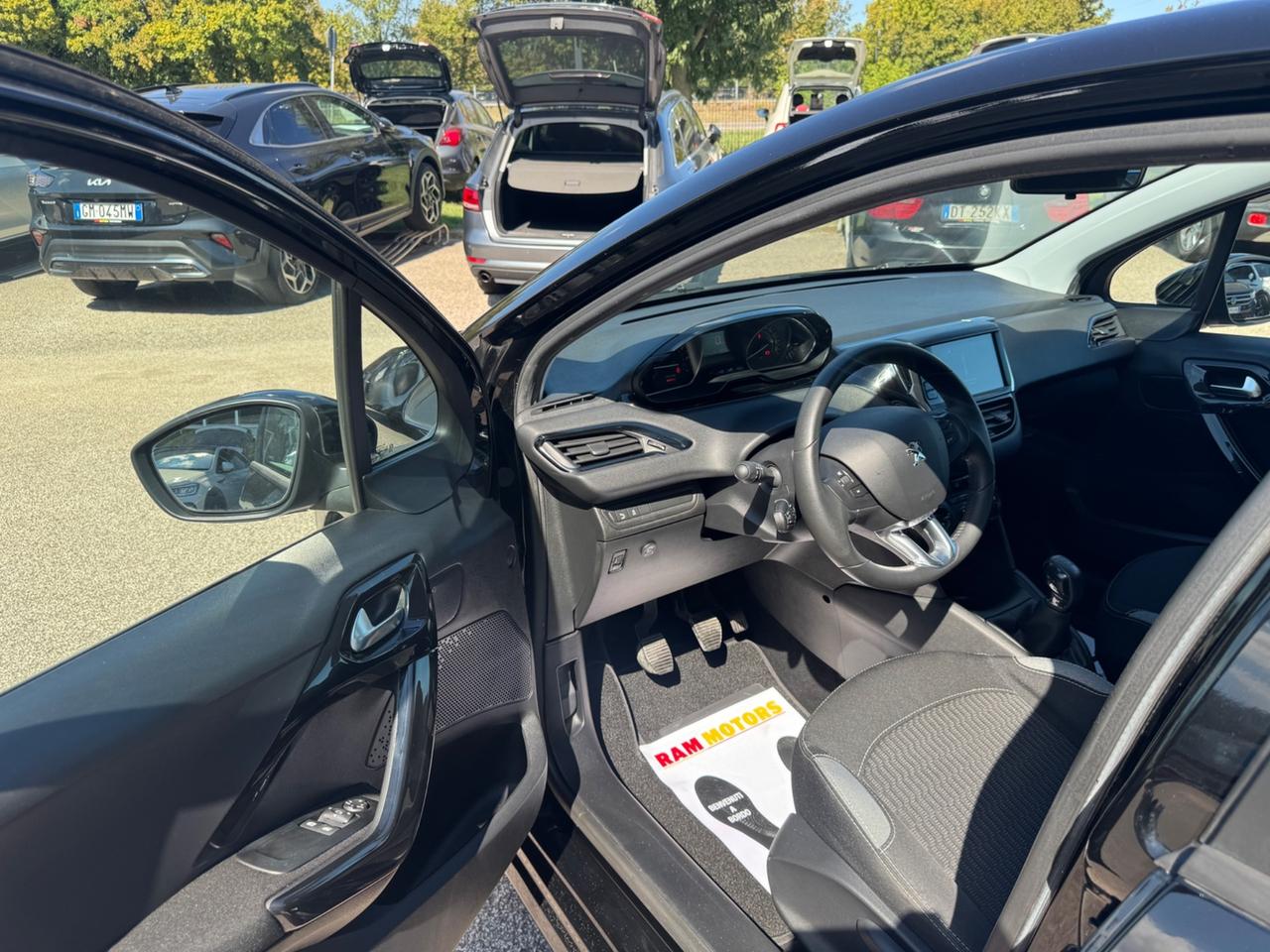 Peugeot 208 82cv 5p. GPL Allure NEOPATENTATI UNICO PROPRIETARIO