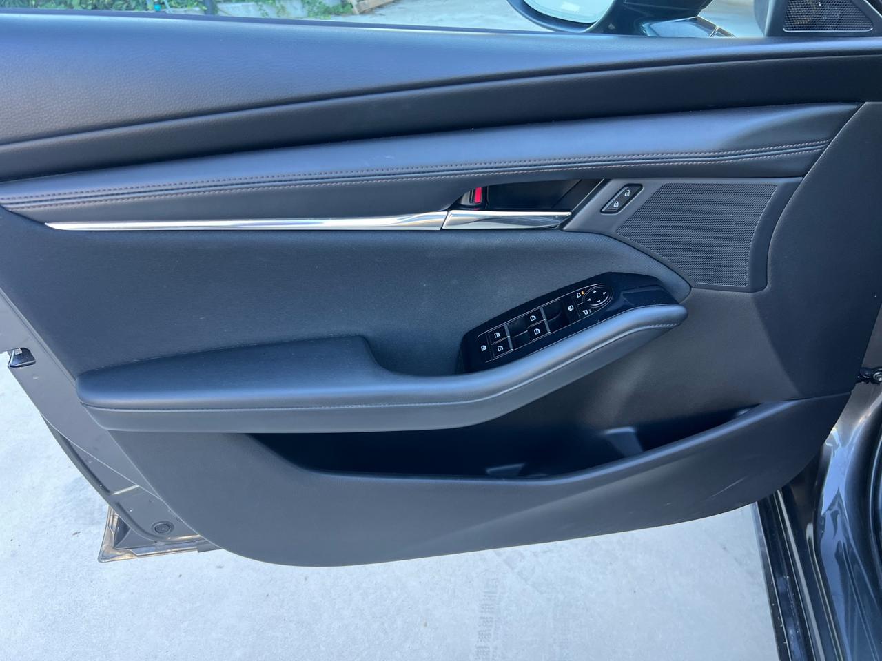 Mazda 3 2.0 m-hybrid sedan Executive FINANZIABILE