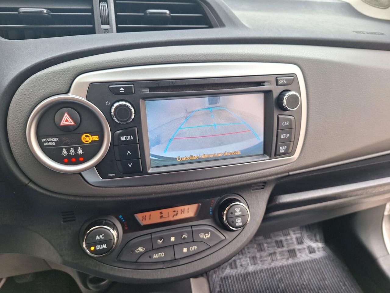 Toyota Yaris 1.0 BENZINA 5 PORTE"PERFETTA" 2013