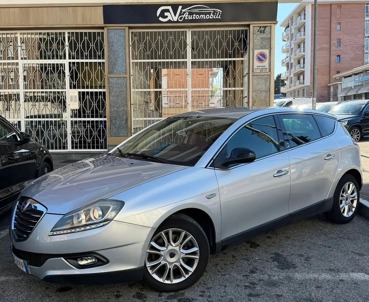 Lancia Delta 1.6 MJT DPF Gold