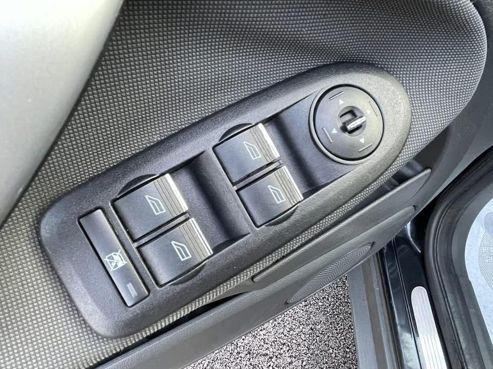 Ford Kuga 2.0 TDCi 140 CV 2WD