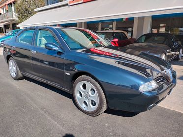 Alfa Romeo 166 2.5i V6 24V cat Distinctive