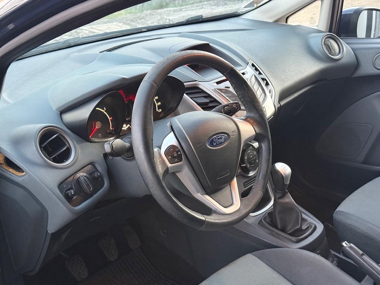 Ford Fiesta 1.4 5 porte Bz.- GPL Titanium