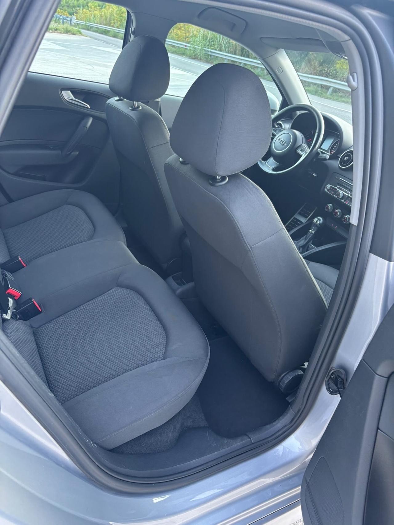 AUDI A1 STRONIC SLINE 2016