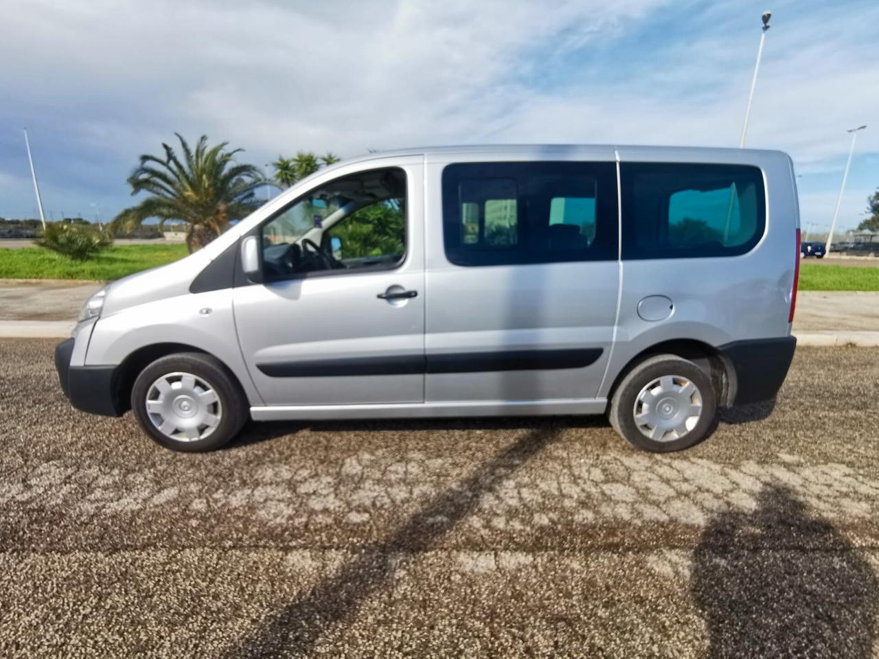 Peugeot Expert 2.0 HDi 125CV PL-TN 12Q Vetrato