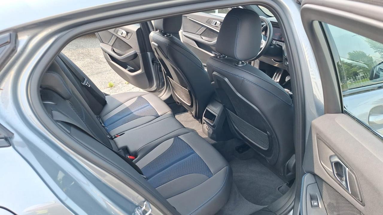 Bmw 120 120d 5p. Msport