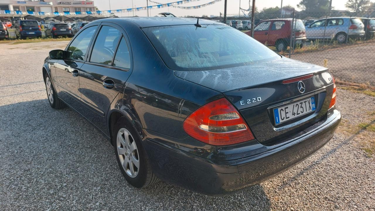 Mercedes-benz E 220 CDI cat Avantgarde