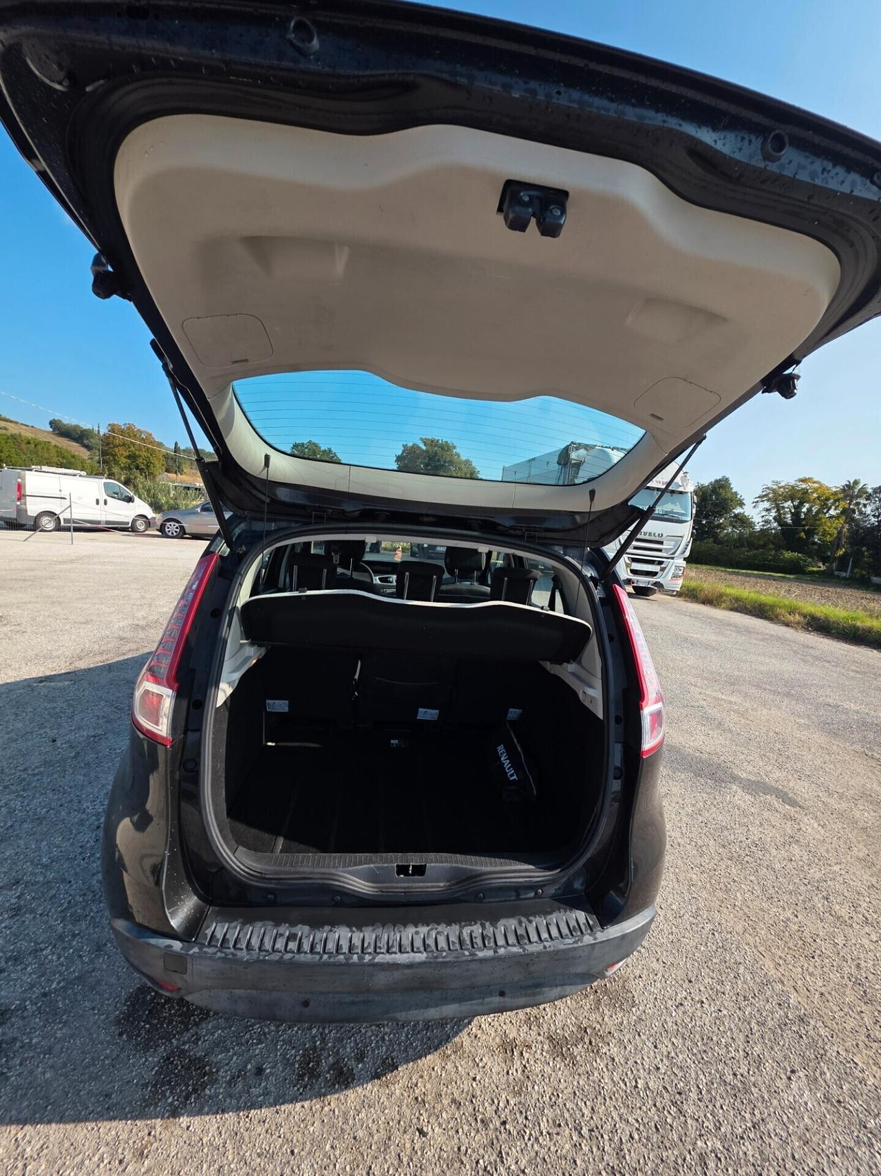 Renault Scenic Scénic X-Mod Terza Serie 1.5 dCi 110CV Luxe,sensori, retrocamera,navigatore,clima,bizona,freno elettronico