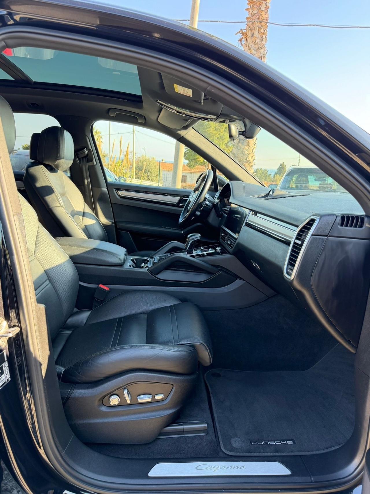 Porsche Cayenne 3.0v6 Hybrid 462cv full optional