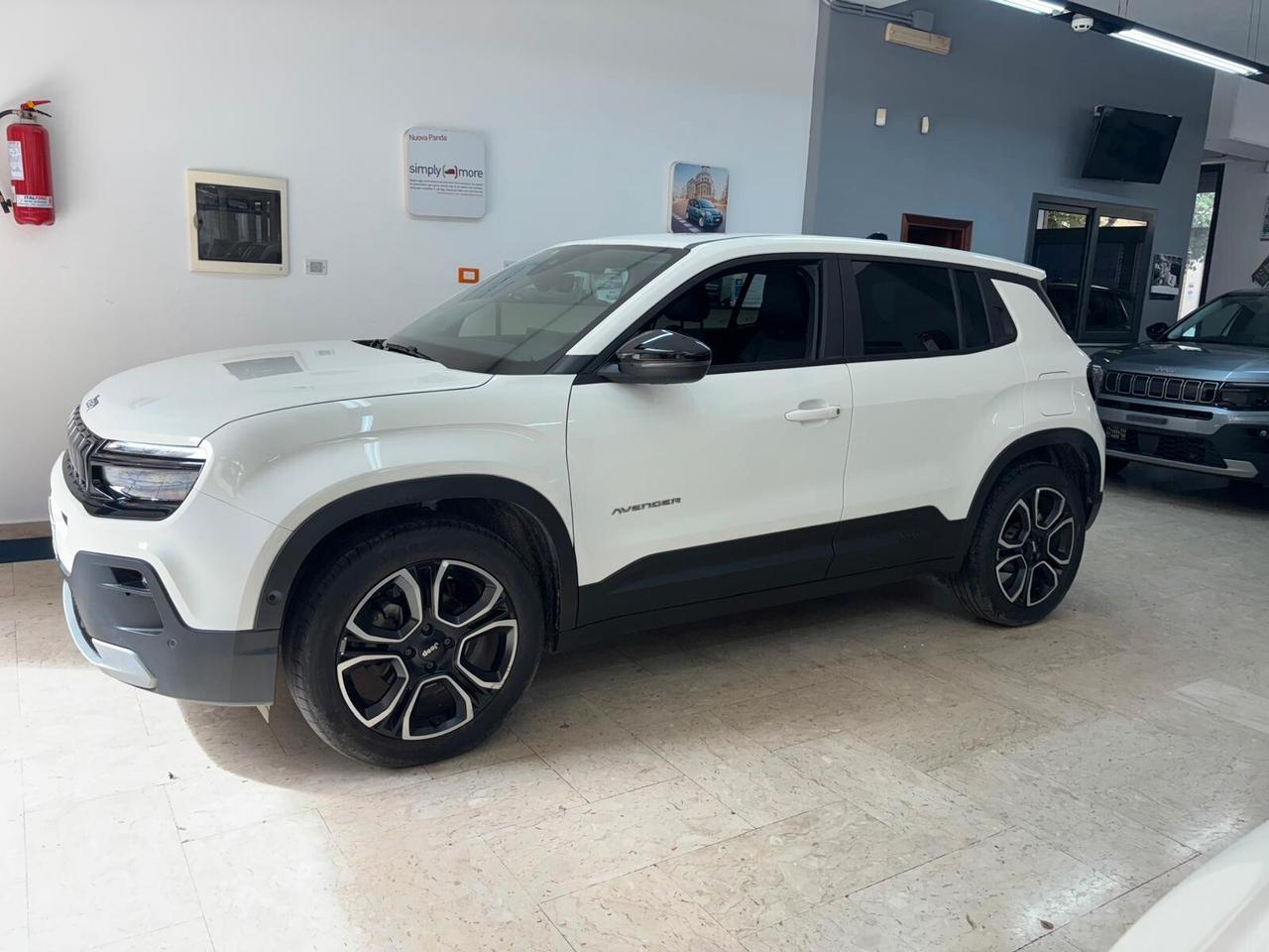 Jeep Avenger 1.2 Turbo 100 CV Summit Plus