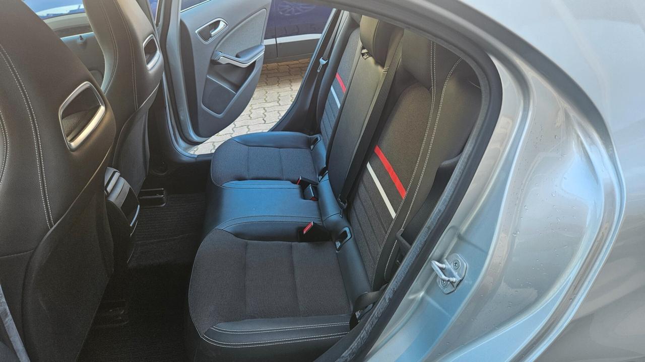 Mercedes-benz A 180 cdi Sport auto 69.000 KM- NAVY-CAMERA