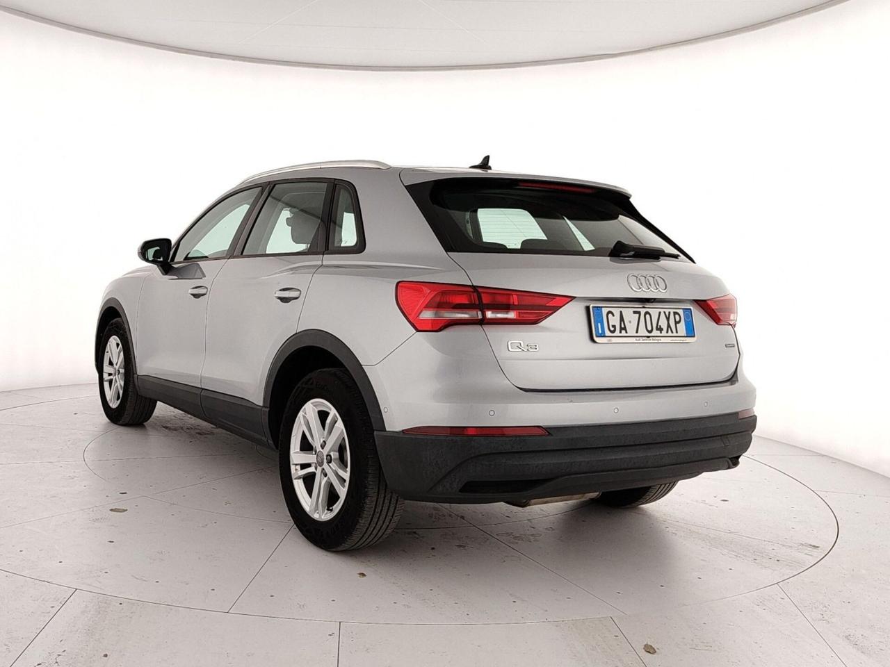 Audi Q3 35 TDI quattro Business
