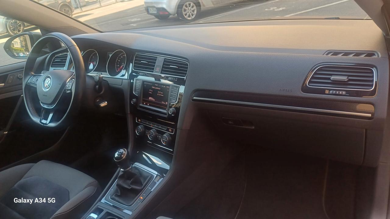 Volkswagen Golf 2.0 TDI 5p. Executive BlueMotion Technology