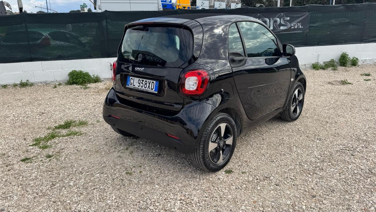 Smart ForTwo EQ Berlin Black Passion