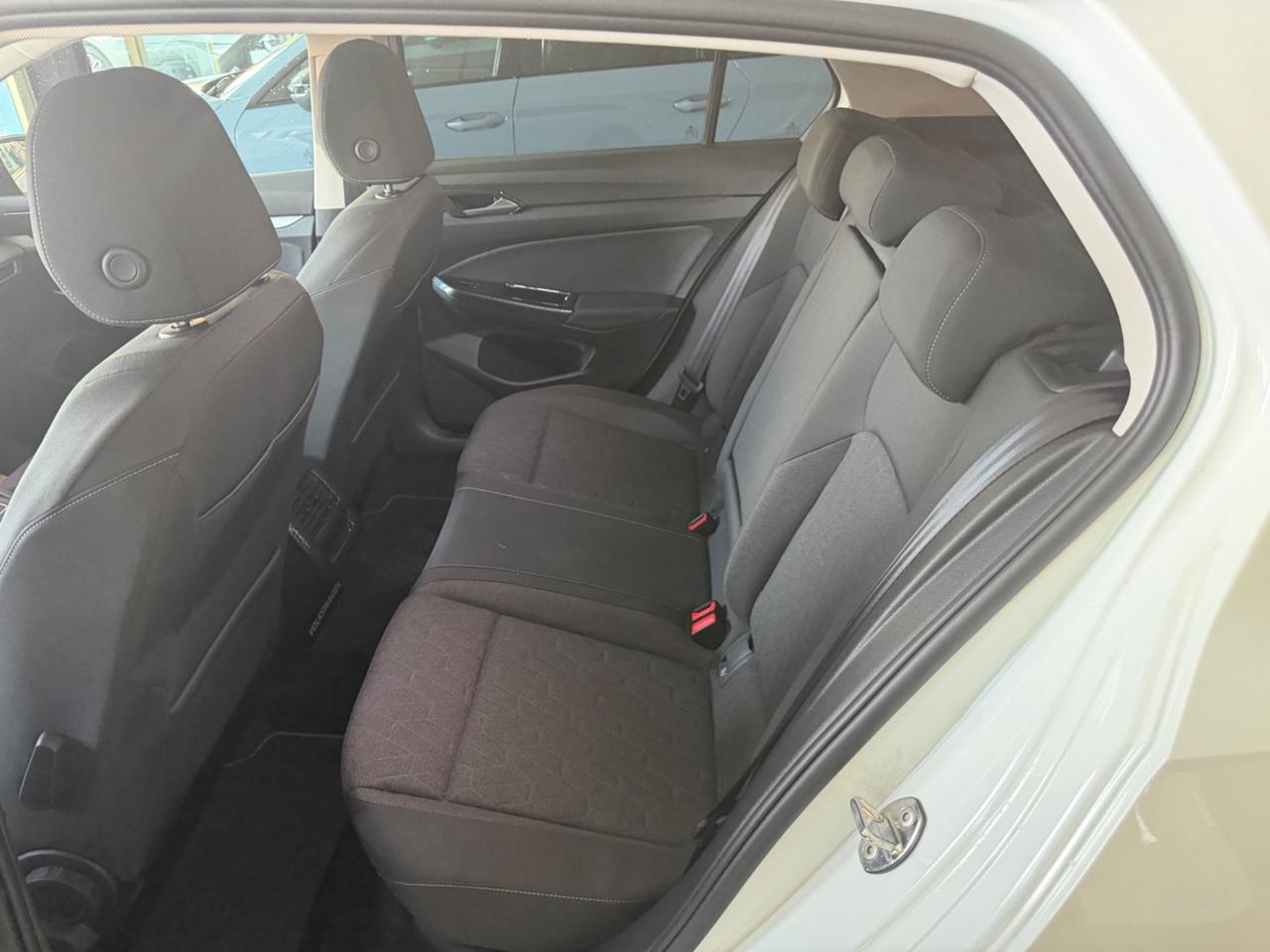 Volkswagen Golf 1.5 eTSI 115 CV DSG Edition Plus - Nessun vincolo -