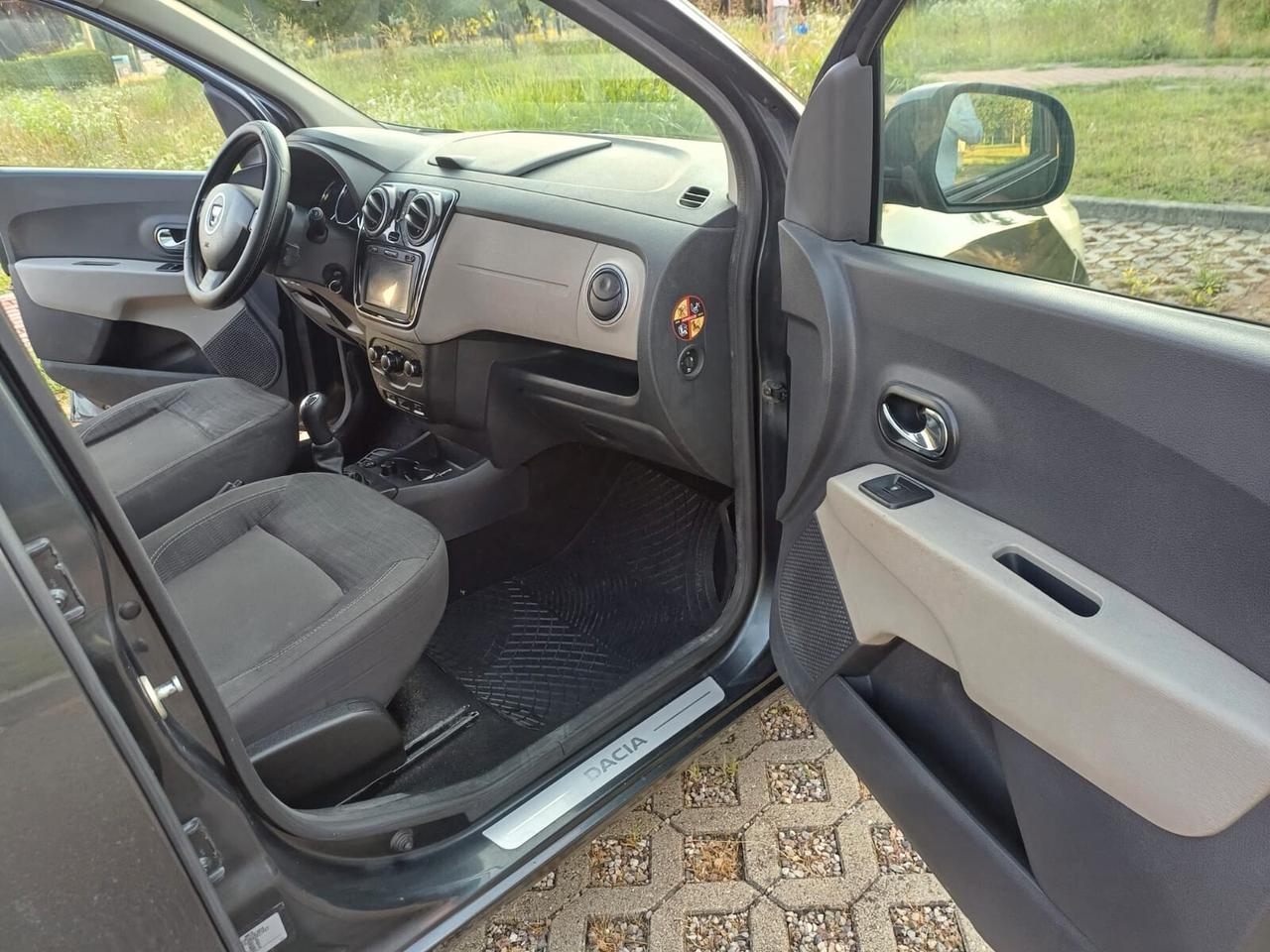 Dacia Lodgy 1.6 8V 85CV GPL 5 posti Prestige