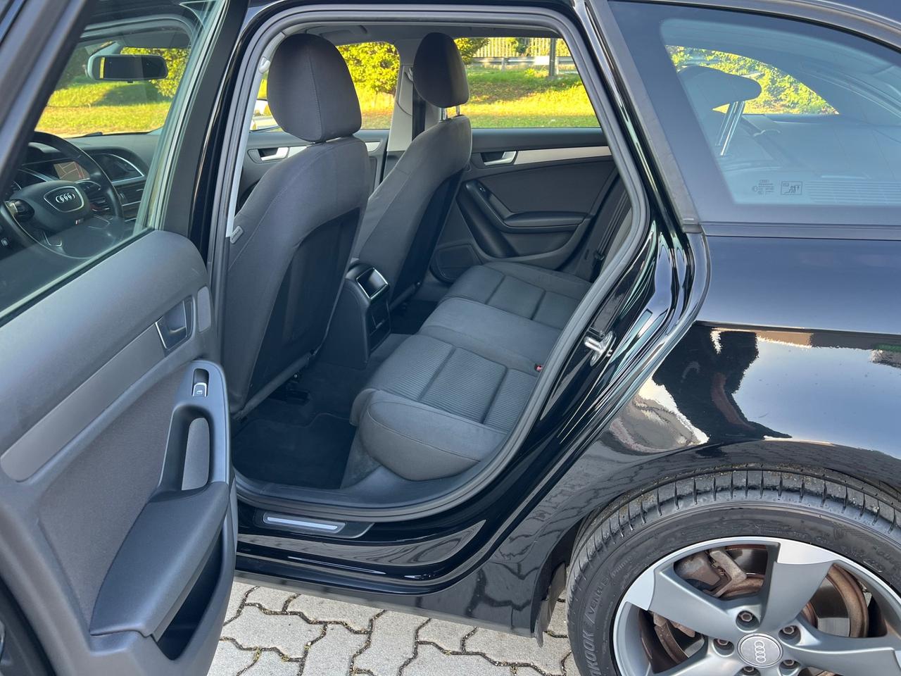 Audi A4 2.0 TDI clean diesel multitronic Business Plus