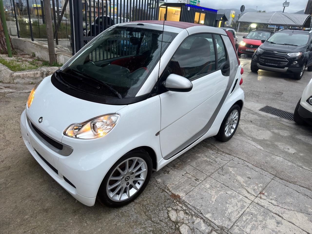 Smart ForTwo 1000 52 kW coupé pure