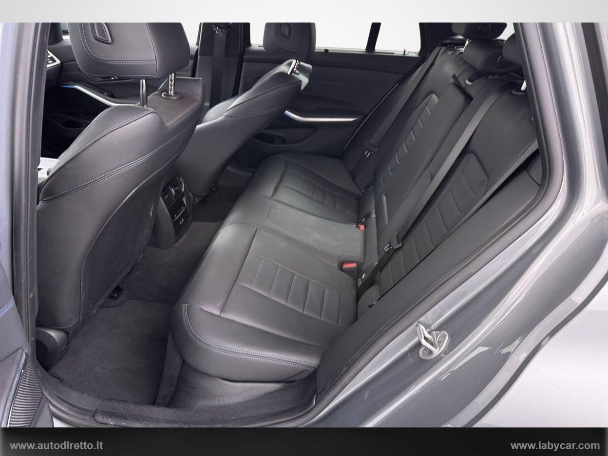 BMW 330e Touring Msport