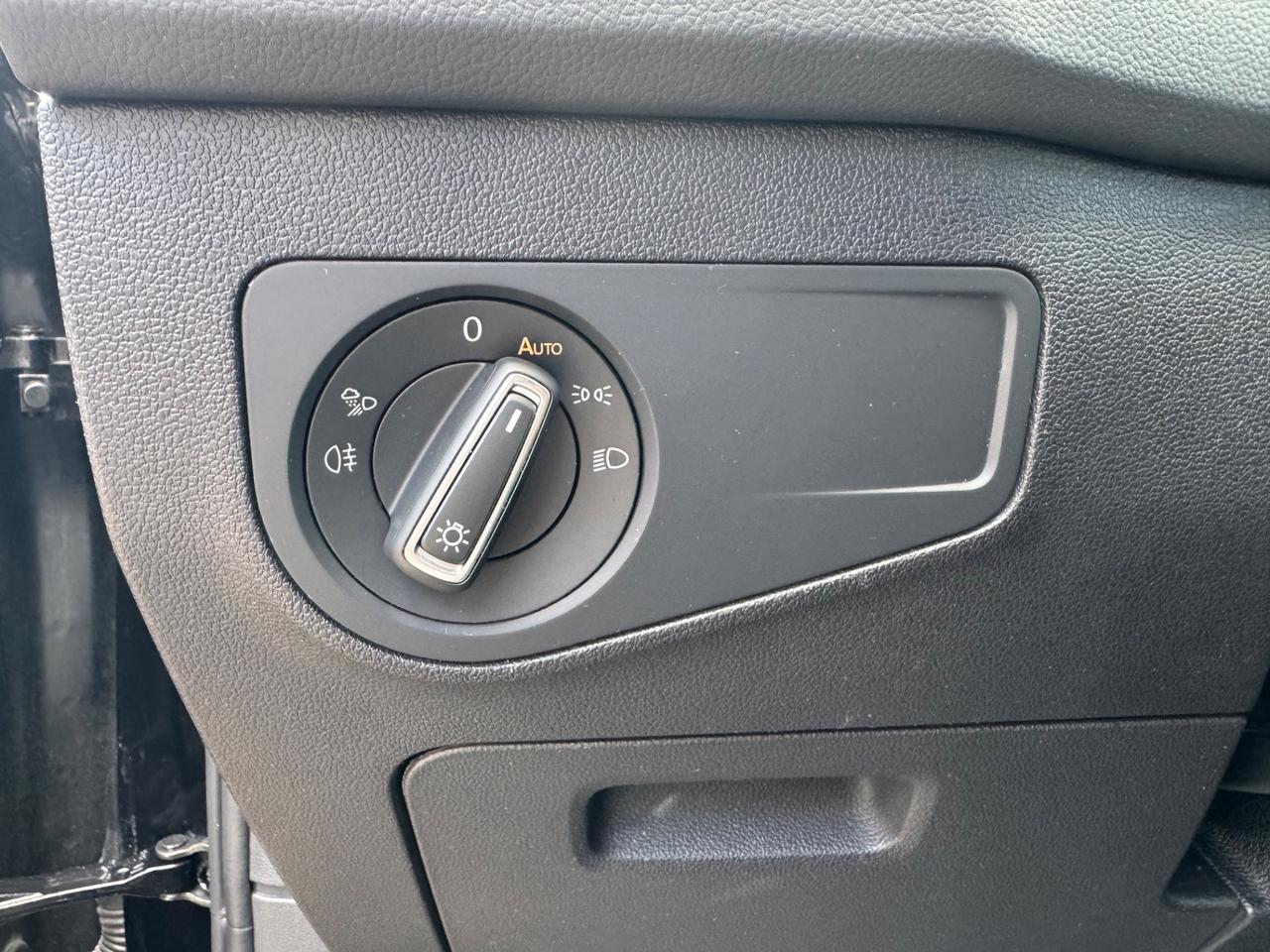 Volkswagen Tiguan 2.0 TDI 150 CV SRC DSG R-Line FULL SERVICE