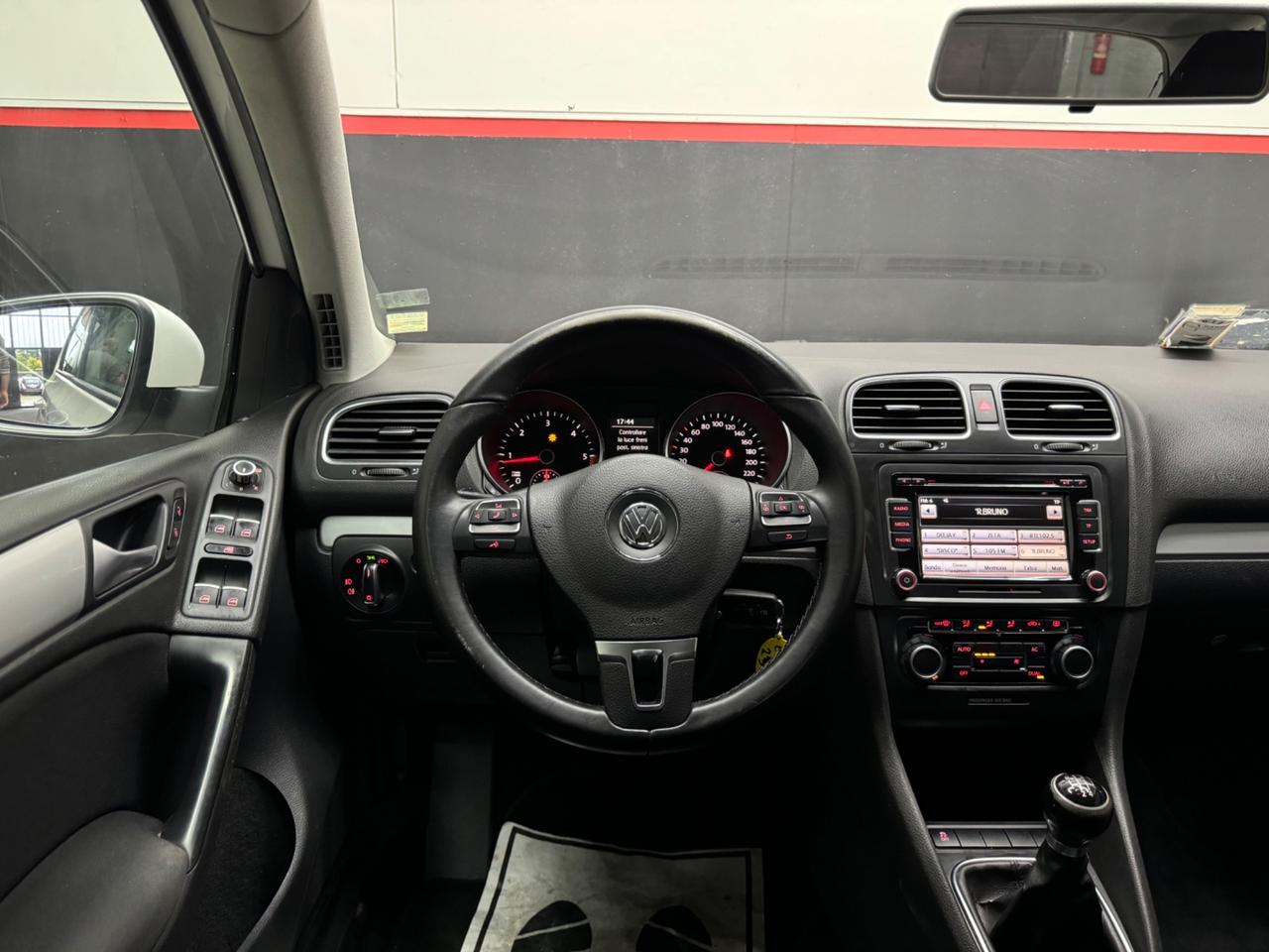 Volkswagen Golf 6 1.6 TDI 5Porte