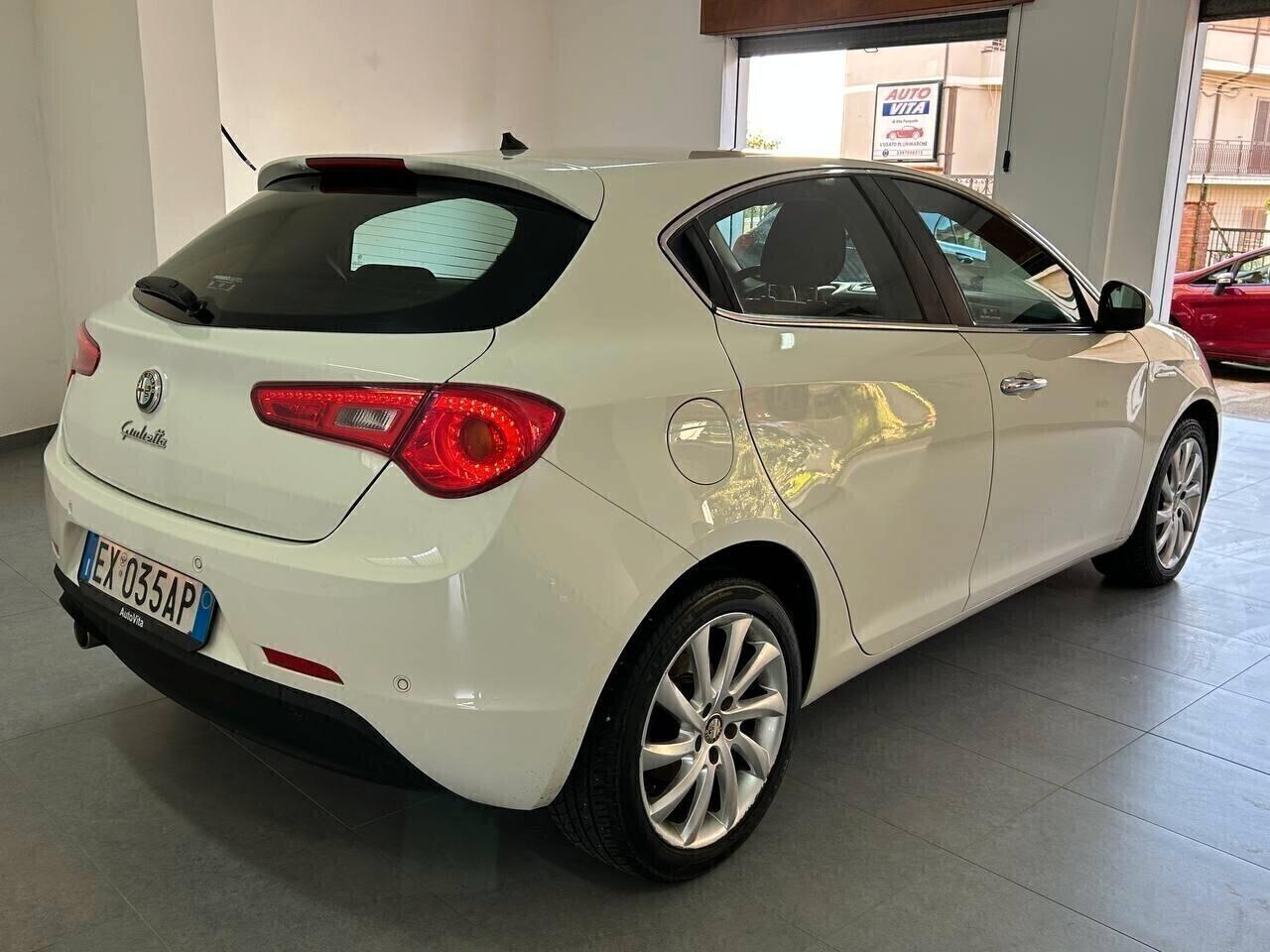 Alfa Romeo Giulietta 1.6 JTDm-2 105 CV Distinctive