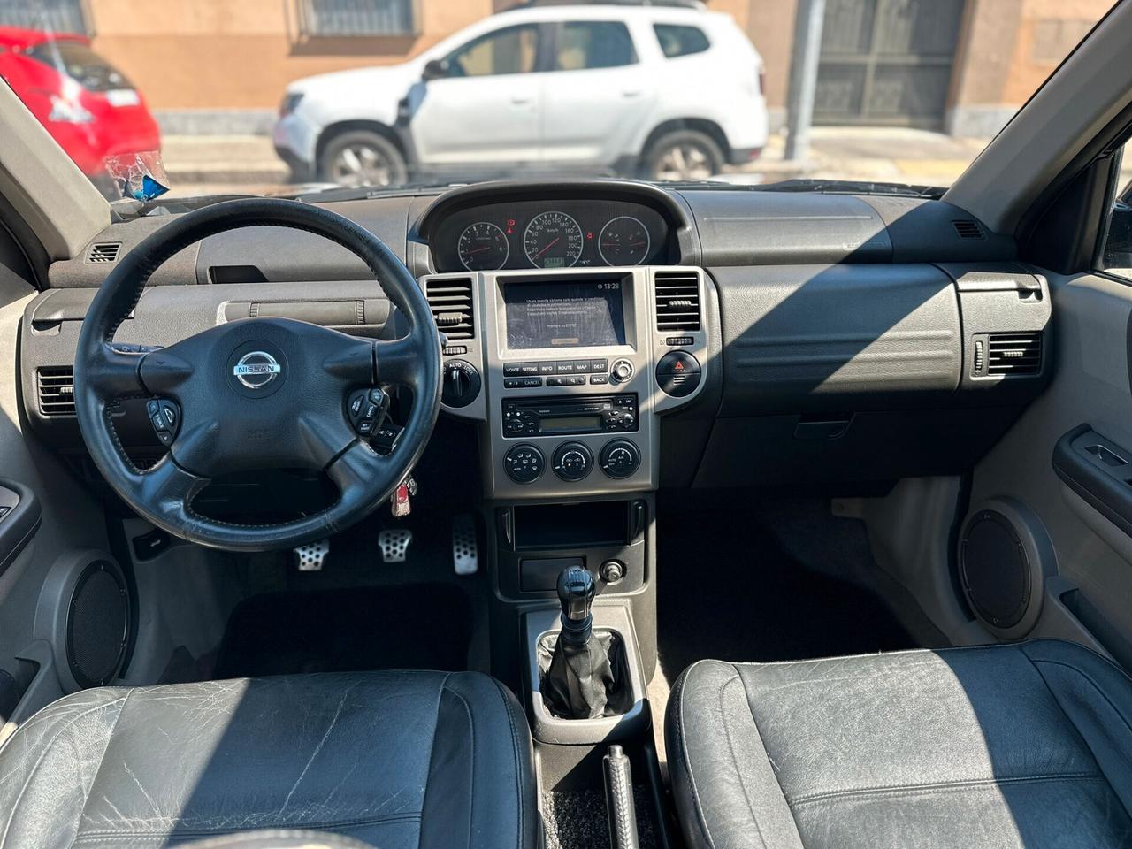 Nissan X-Trail 2.2 dCi Elegance Columbia