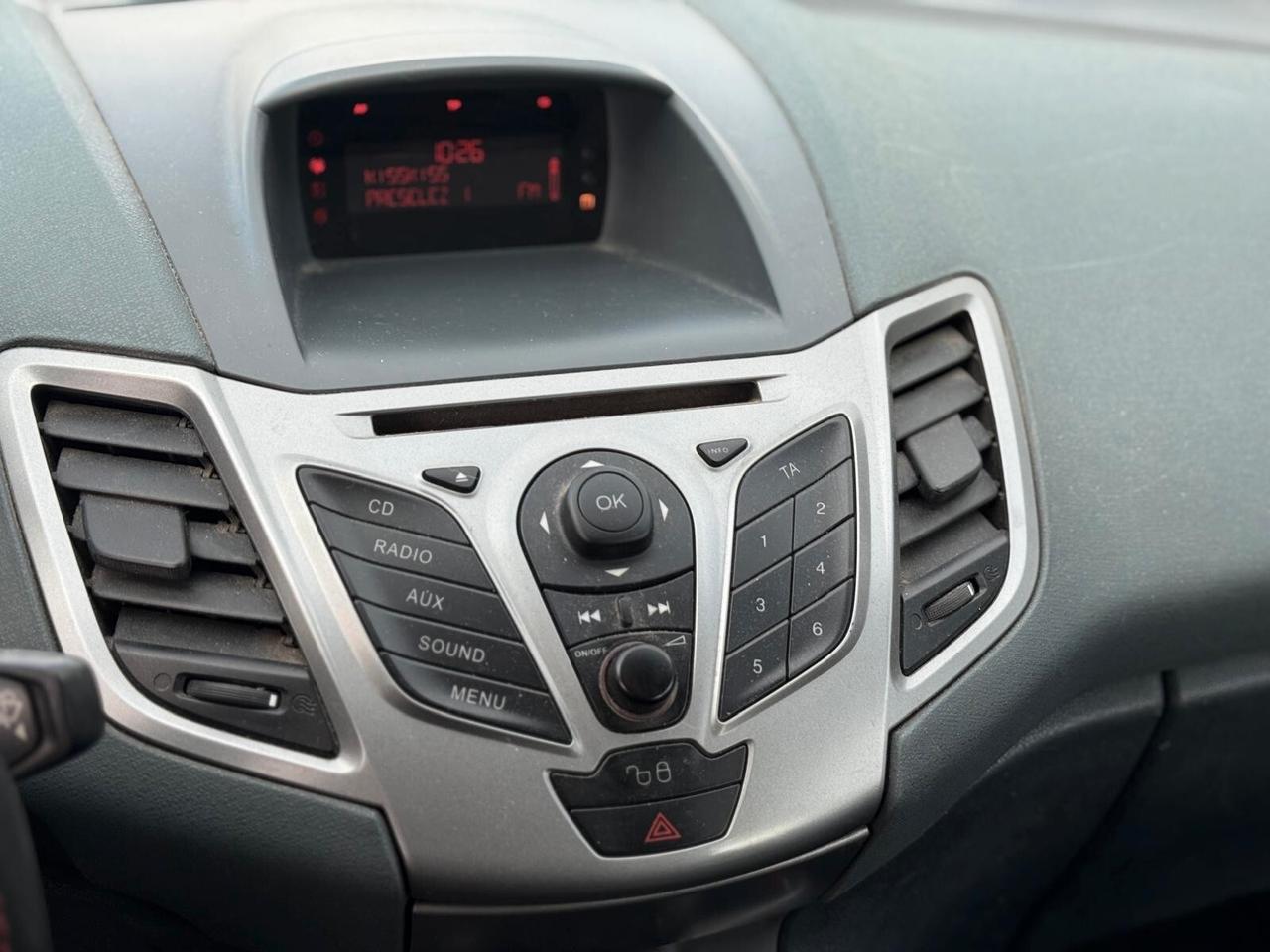 Ford Fiesta 1.2 82 CV BENZ/GPL Titanium *Ok Neopatentati