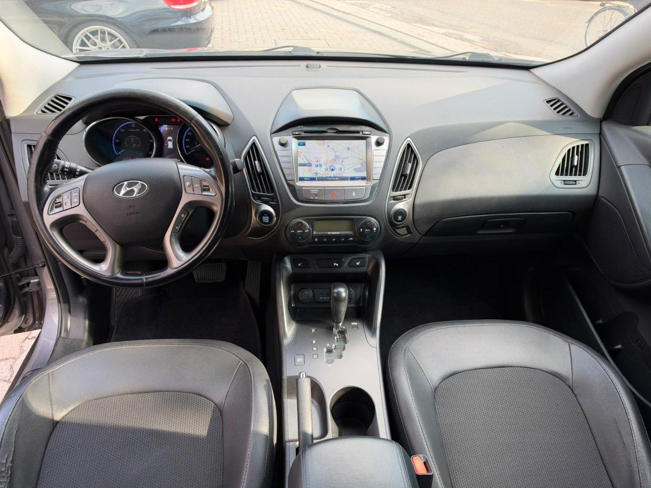 Hyundai ix35 2.0 crdi Xpossible 4wd AUTOMATICO OK NEOPATENTATO