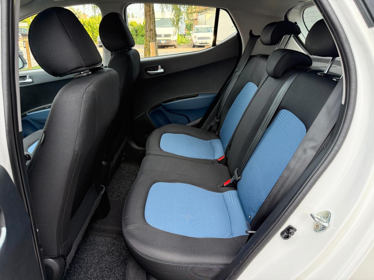 Hyundai i10 1.2 MPI Sound Edition A/T