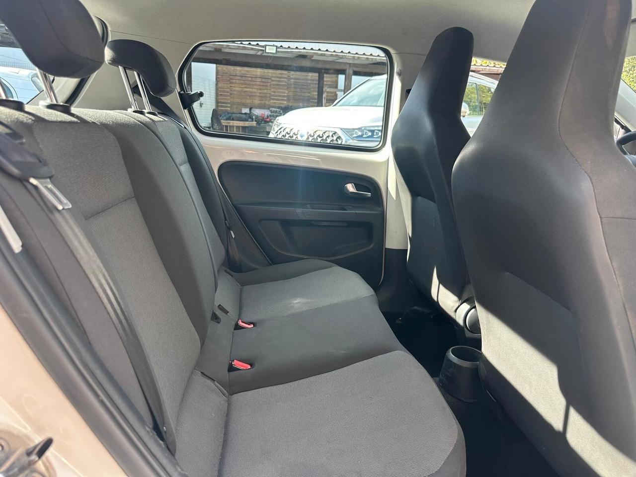 Volkswagen up! 1.0 75 CV 5p. move