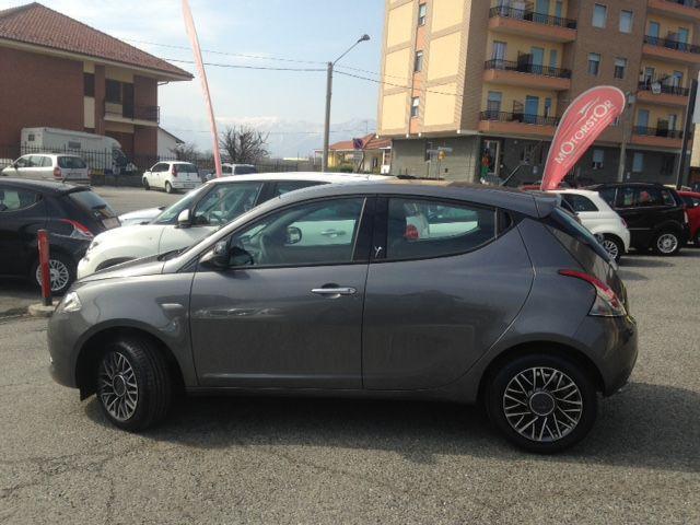 LANCIA Ypsilon 1.0 70cv 5p Hybrid Platino